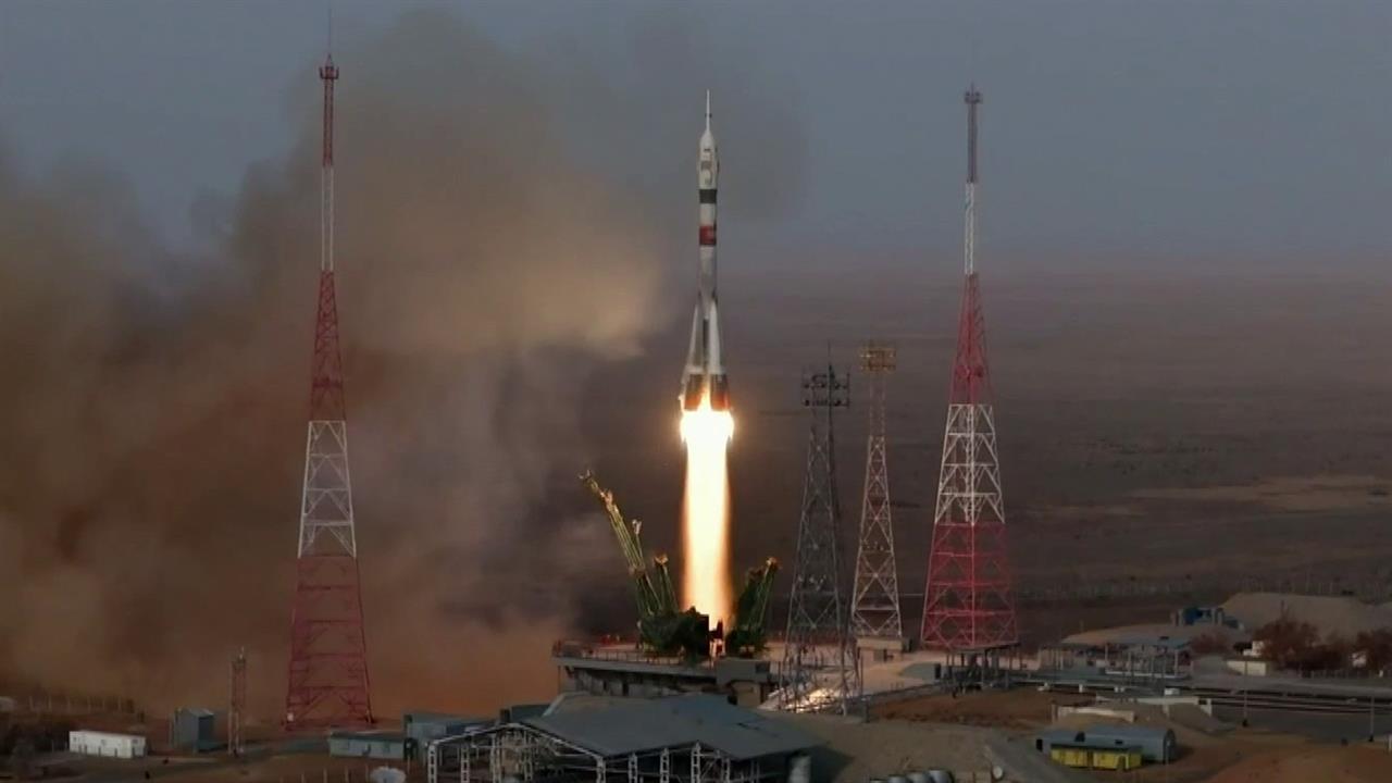 С Байконура успешно стартовал пилотируемый корабль "Союз МС-28".