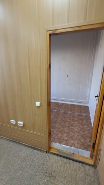 БЦ МИР 4 этаж площадь 11.3 кв.м  10.2 кв.м