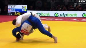 Российским дзюдоистам вернули право выступать на турнирах с флагом и гимном страны.