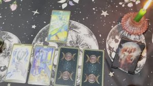 Близнецы. Таро прогноз на декабрь 2025. Гадание онлайн