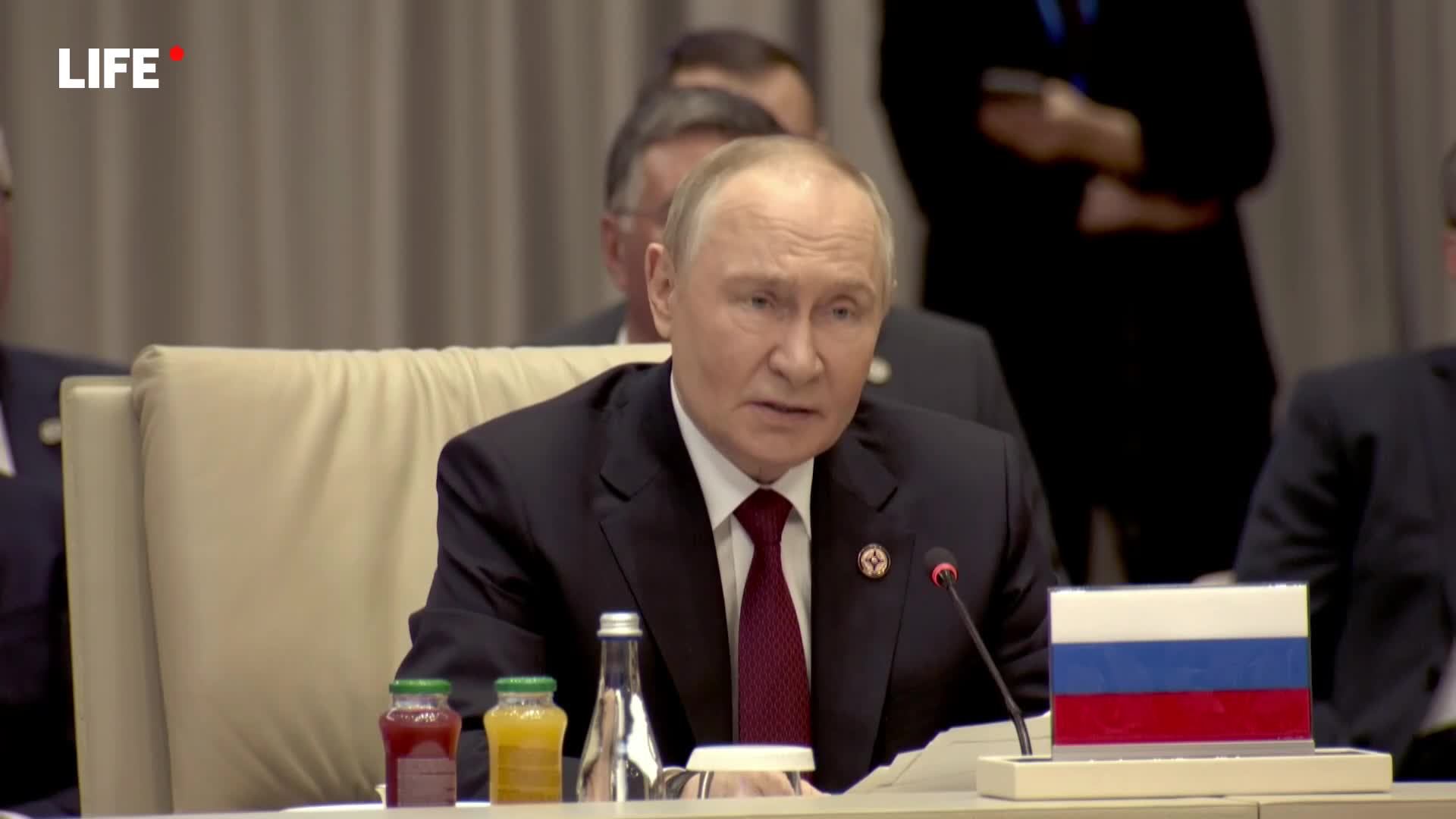 Путин участвует в саммите ОДКБ в Бишкеке смотреть онлайн