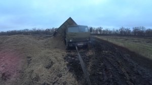 снова застрял на камазе вытаскиваем  с  сыном