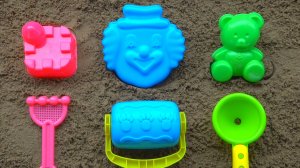 Учим Названия Цветов Цифр с Клоуном |Рисуем Лапки на Песке Мультик для Малышей| Развивающие Игры