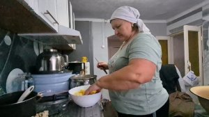 на деревенском канале кто,что ищет? у меня уборка,стирка,глажка и ...