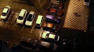 Вас тут не стояло: как автолюбители борются за парковочные места во дворе