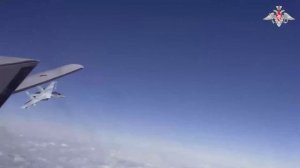 Дальние бомбардировщики Ту-22м3 ВКС России выполнили плановый полет, 27 ноября 2025 года