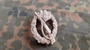 Штурмовой пехотный знак вермахта. Фильм 48. Военная археология.