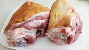 Такой СВИНОЙ РУЛЬКИ ВЫ ЕЩЕ ТОЧНО не пробовали! Свиная рулька в духовке, тает во рту.