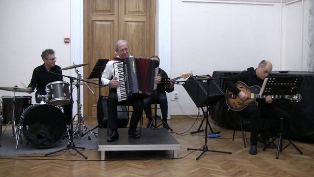Ж. Пероннин "Аккордеон Самба". Играет новосибирский аккордеонист Владимир Никулин