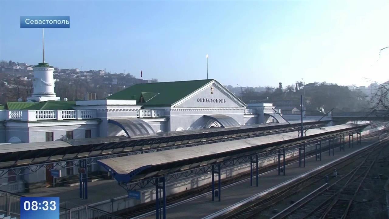 Сотрудники ФСБ задержали мужчину, который планировал взорвать СВУ в Севастополе.