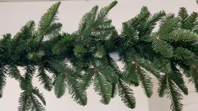 Хвойная гирлянда НОРМАНДИЯ (литая хвоя PE+PVC), 270х33 см, зеленая, 73679