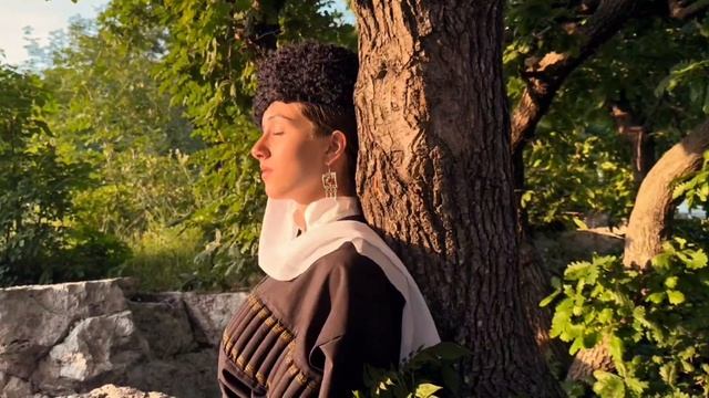 Коллекция студентки СПбГУПТД Валерии Маркеловой «С гор спустившиеся»