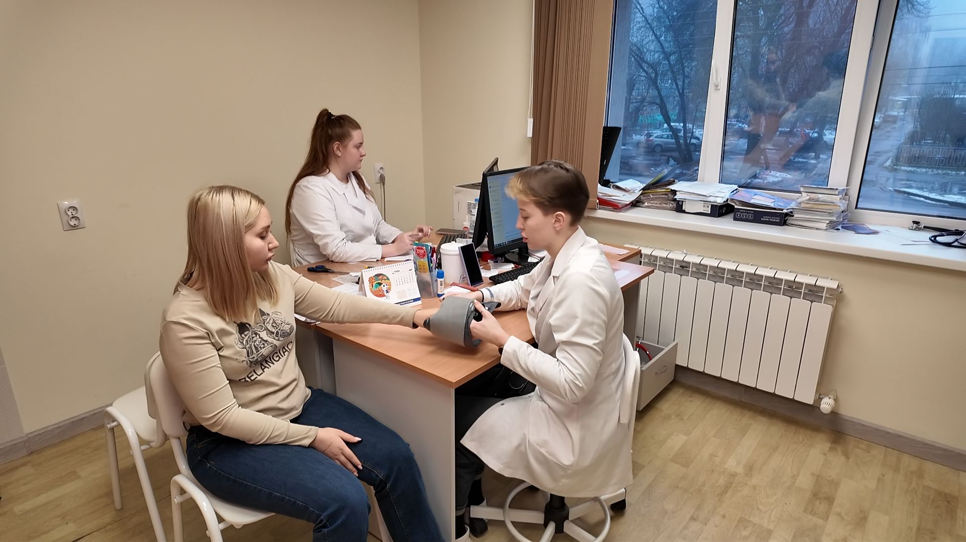 Молодые врачи остаются в области