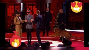 Пранк над Бузовой она думает что тигр настоящий