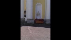Двор с презирающими Бюстами Юсуповского дворца The courtyard with the busts of the Yusupov Palace