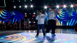 Голосуем и подпеваем: смотрите финал шоу "Голос.Дети" на Первом канале.