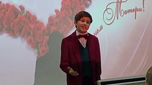 Трогательный стих ко Дню матери! К 8марта!С глубоким прочтением .Декламирует Ярослав Петров!