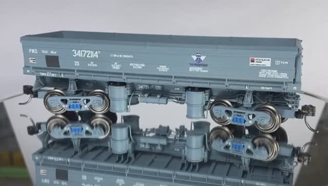 Модель вагона-думпкара 32-6982 из набора для самостоятельной сборки