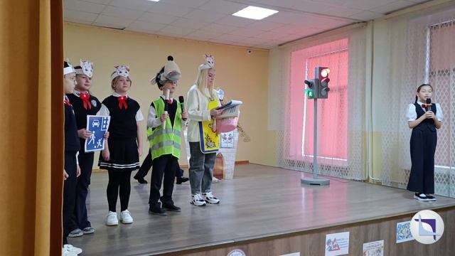 Агитбригада "Перекресток" - Семеро козлят да на новый лад