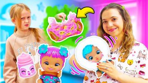 Игрушки для детей - распаковка!Новая кукла пупс Wandi-Doo Олаф купается и играет в бассейне с шарами