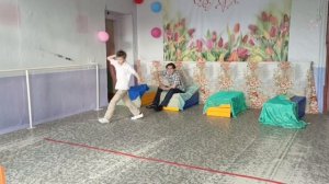 "Каникулы  с Петровым и Васечкиным"
В главных ролях:Ярослав Петров и Демьянов Руслан,поёт Стулова Е.