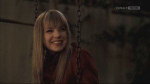 Трое друзей решают сходить в туалет и оказываются в будущем...