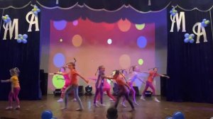 танец ,, Бим - Бом" , группа ,, Милашки" и группа ,, Ритм".