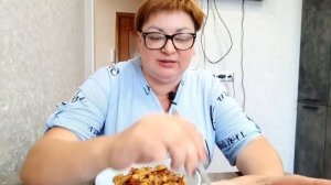 Я В ГОСТЯХ/МОЖНО ЖРАТЬ СКОЛЬКО УГОДНО, А дочь и яблоками сыта/А НА УЖИН У НАС КУРОЧКА/Мукбанг