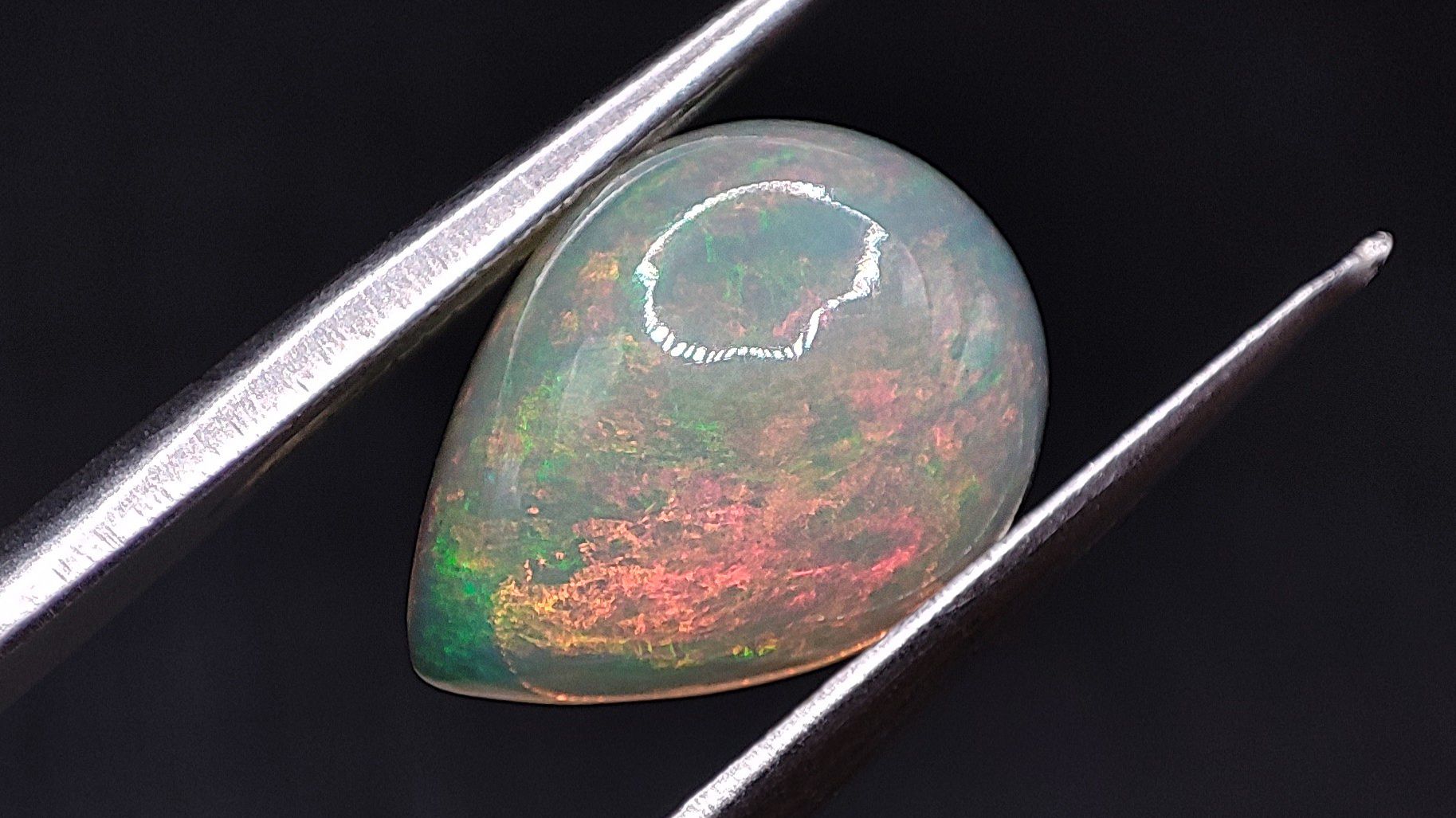 Опал груша 2.43 ct. Эфиопия  + гемм. заключение