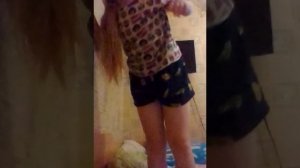 учу   вас   стоять  на  *****