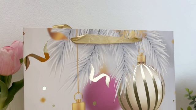 Подарочный пакет НОВОГОДНИЕ ШАРЫ 'ХАННИ', бумага, 32х26 см, XNA21042921-1