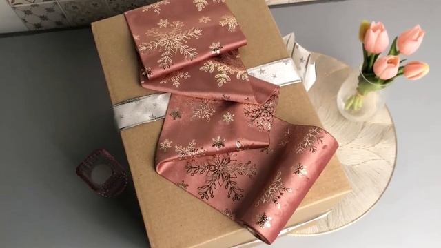 Лента для декорирования РОЖДЕСТВЕНСКАЯ РАДОСТЬ (Снежинки), розовая, 126-DUE-2(PINK+CHAMP)-1