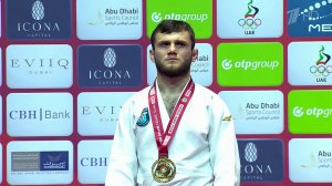 Российские дзюдоисты завоевали золото и серебро на турнире "Большого шлема" в Абу-Даби.