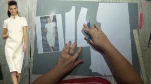 Моделирование. Платье из буклированной ткани. Выкройка № 1880.