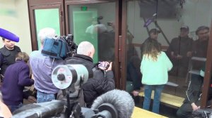 Фигурантам дела о продаже квартиры Ларисы Долиной вынесли приговор.