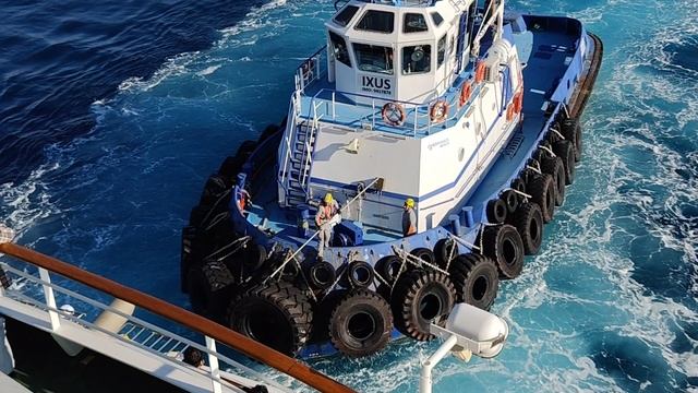 конец на борт буксира