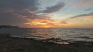 143 ч. Жизнь в караване у моря