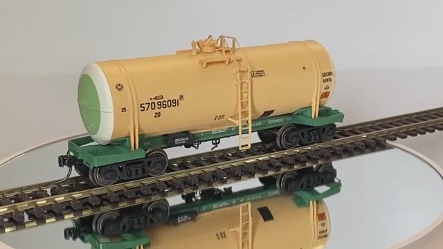 Доработанная модель цистерны 15-Ц863 из серии «Наши поезда» MODIMIO, спецвыпуск 4