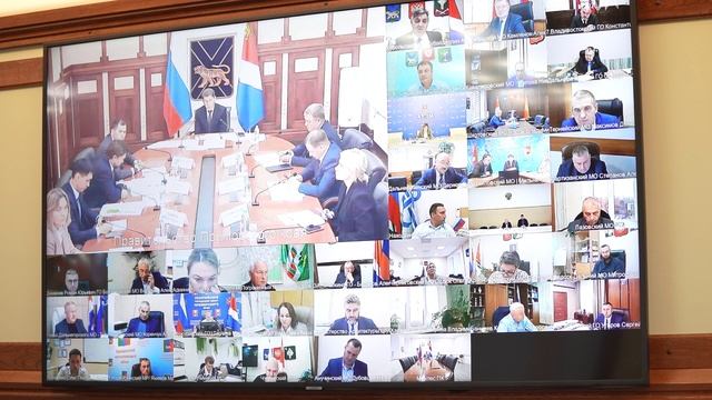 Муниципальные предприятия по вывозу мусора развивают в Приморье. смотреть онлайн