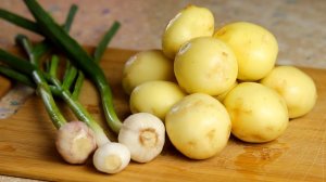 Картошку с чесноком не ЖАРЬТЕ!!! Вкуснее в жизни не ел! Скупил всю картошку и готовлю третий день!