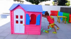 Водный домик от Ники и Влада! Видео для детей!