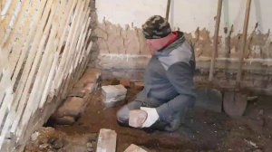 Александровка. Работы в курятнике, или на чем держалась перегородка?