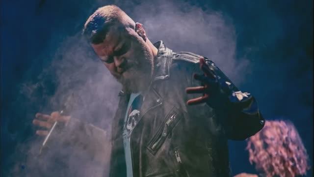 Киноконцерт - поет Павел Пламенев