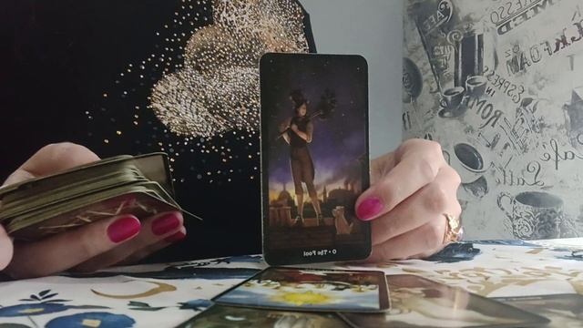 Что он от вас скрывает? Расклад Таро смотреть онлайн