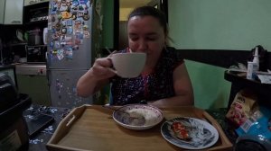 Пшеничная каша на молоке, бутерброд с маслом и икрой #еда#вкусно#завтрак