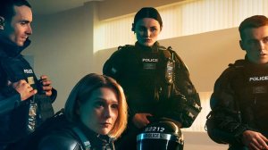 Сериал Голубые огни – 3 сезон 1 серия / Blue Lights