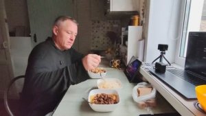 Все в дело, все сгодится. Шикарный ужин.