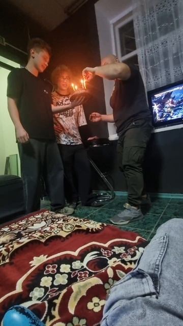 Спасибо 
Интересно получилось 
антоханадвиже антонхандадашев