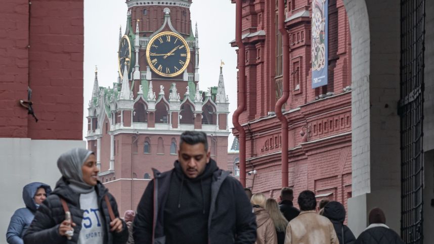 От немцев до итальянцев: все больше иностранцев переезжают жить в Россию