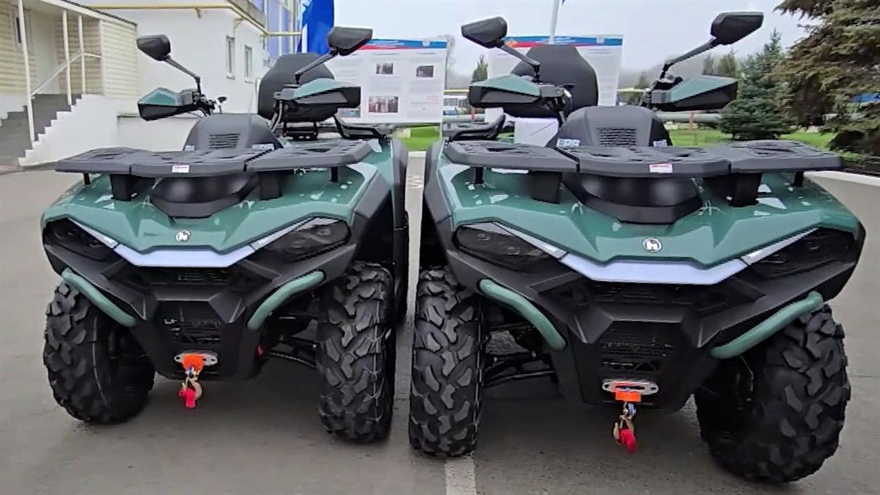 "Единая Россия" передала участниками спецоперации технику.